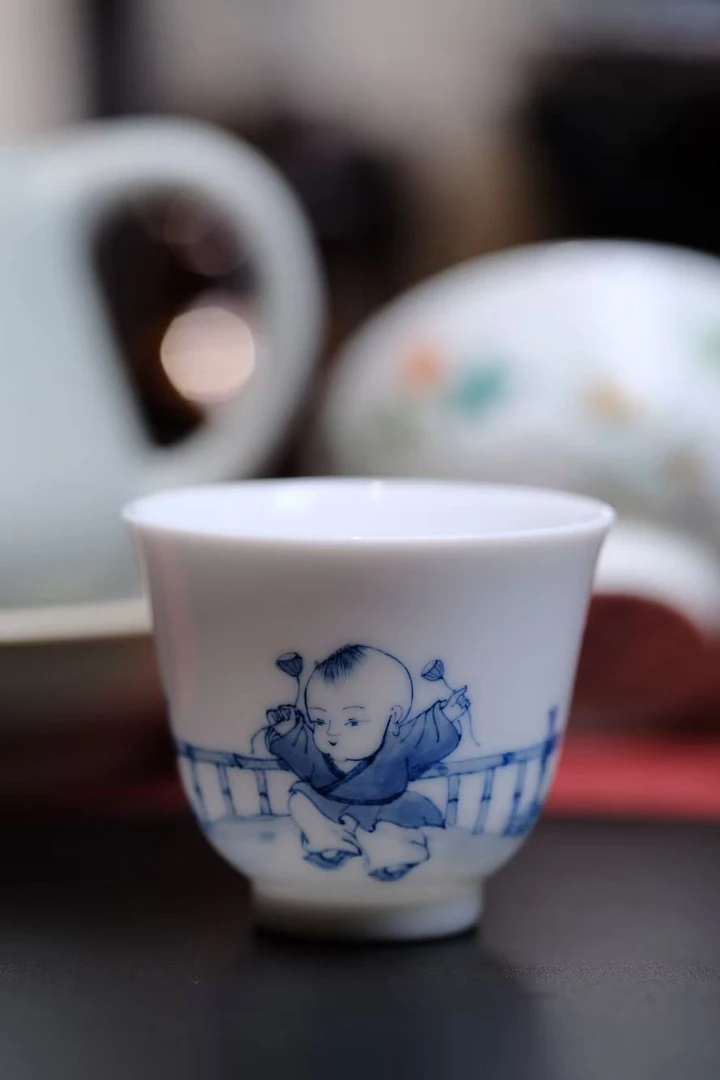 青花婴戏6只套组小铃铛杯
