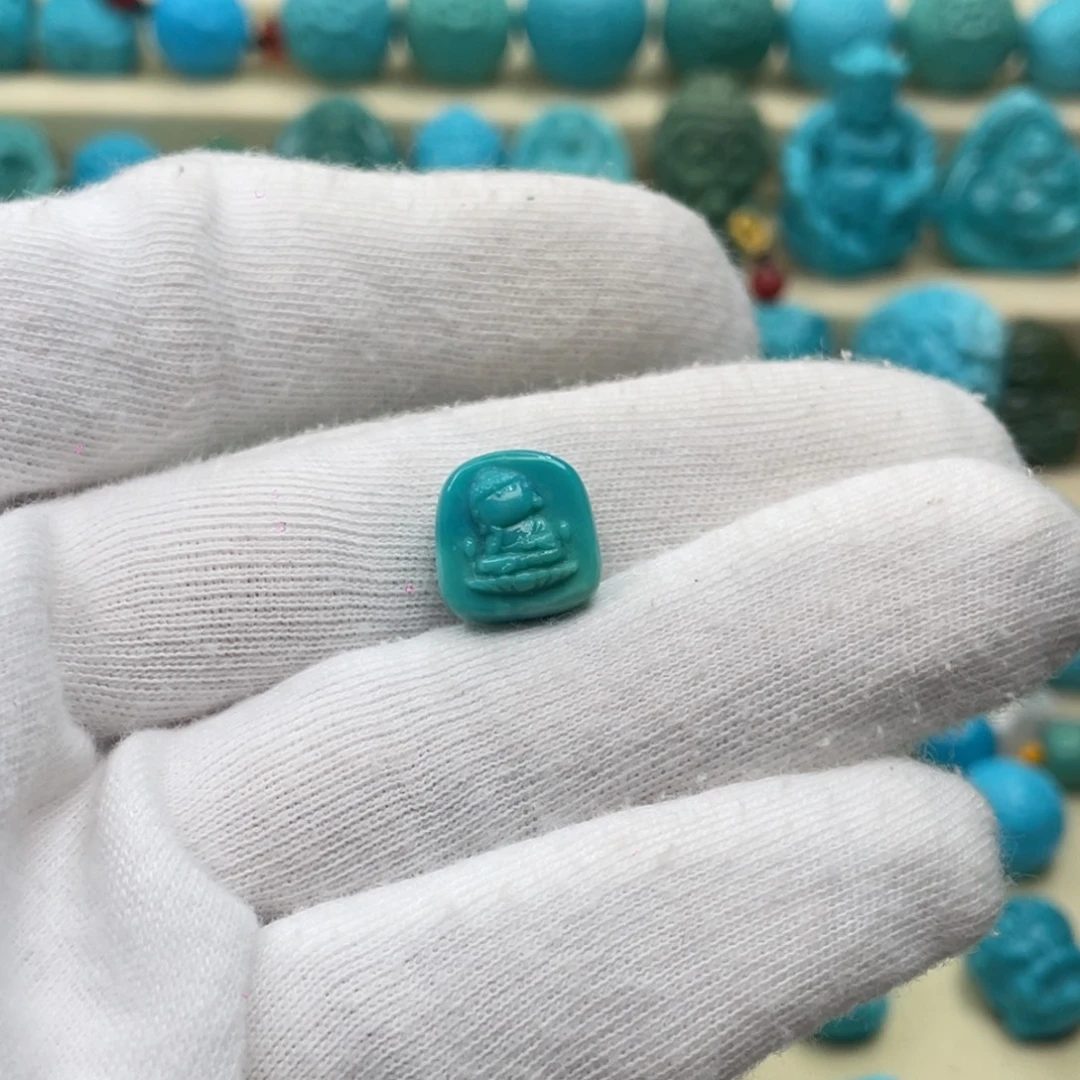 绿松石未镶嵌颈饰