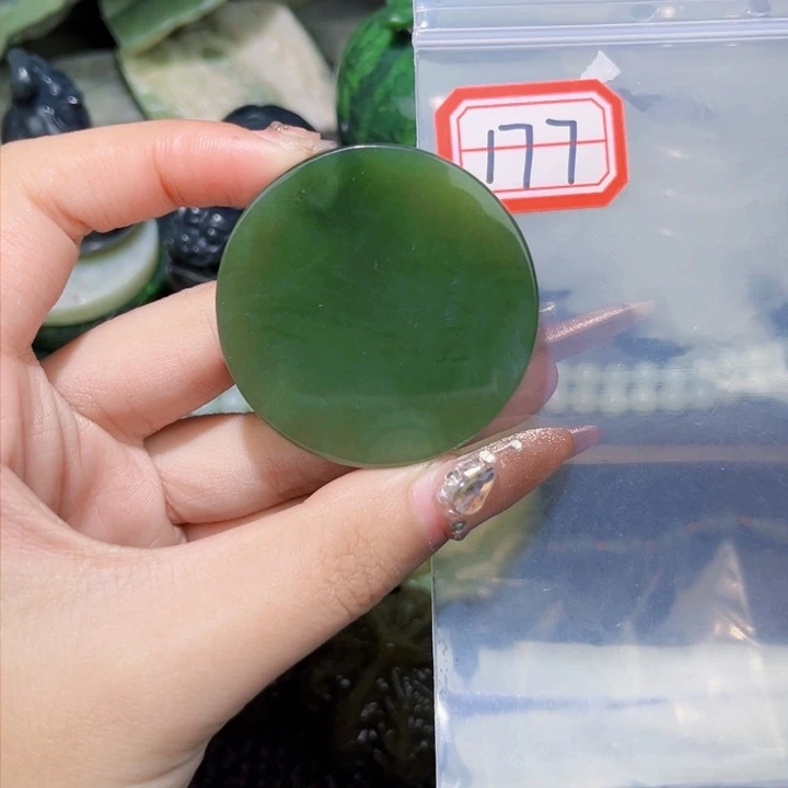 和田玉和田玉边角料随机发未镶嵌