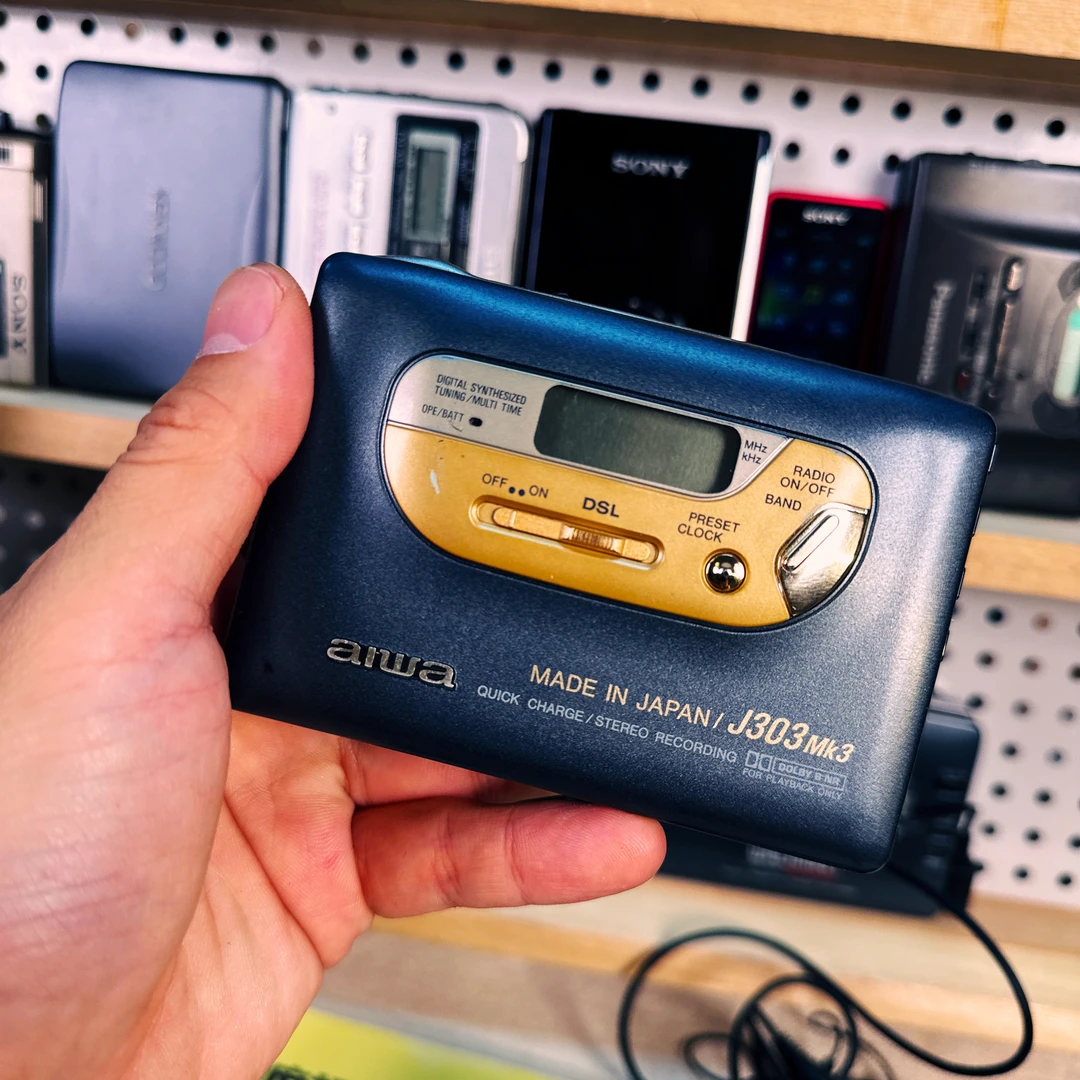 经典型号J303工艺品摆件