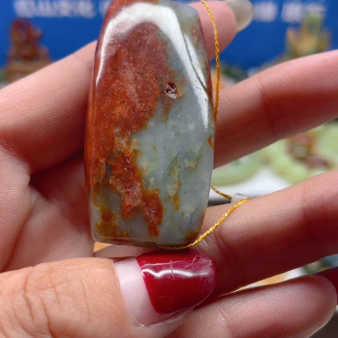 透闪石质玉未镶嵌把件