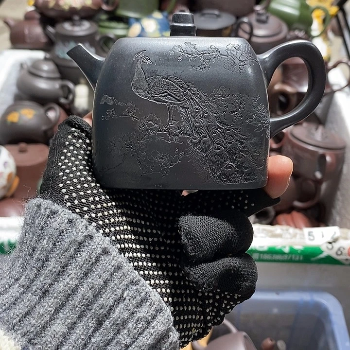 紫砂茶壶微瑕微笑