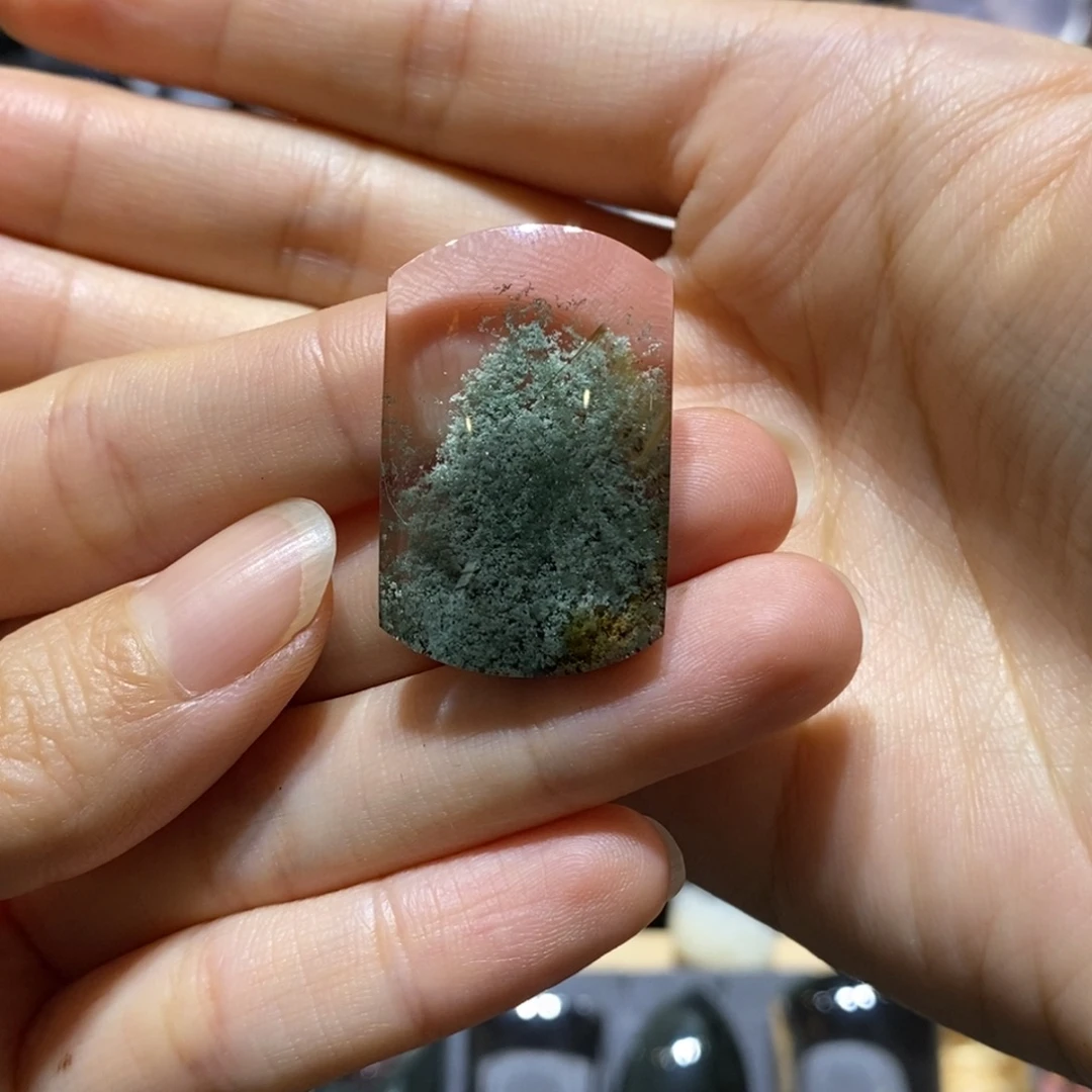 彩****水晶颈饰未镶嵌睡觉