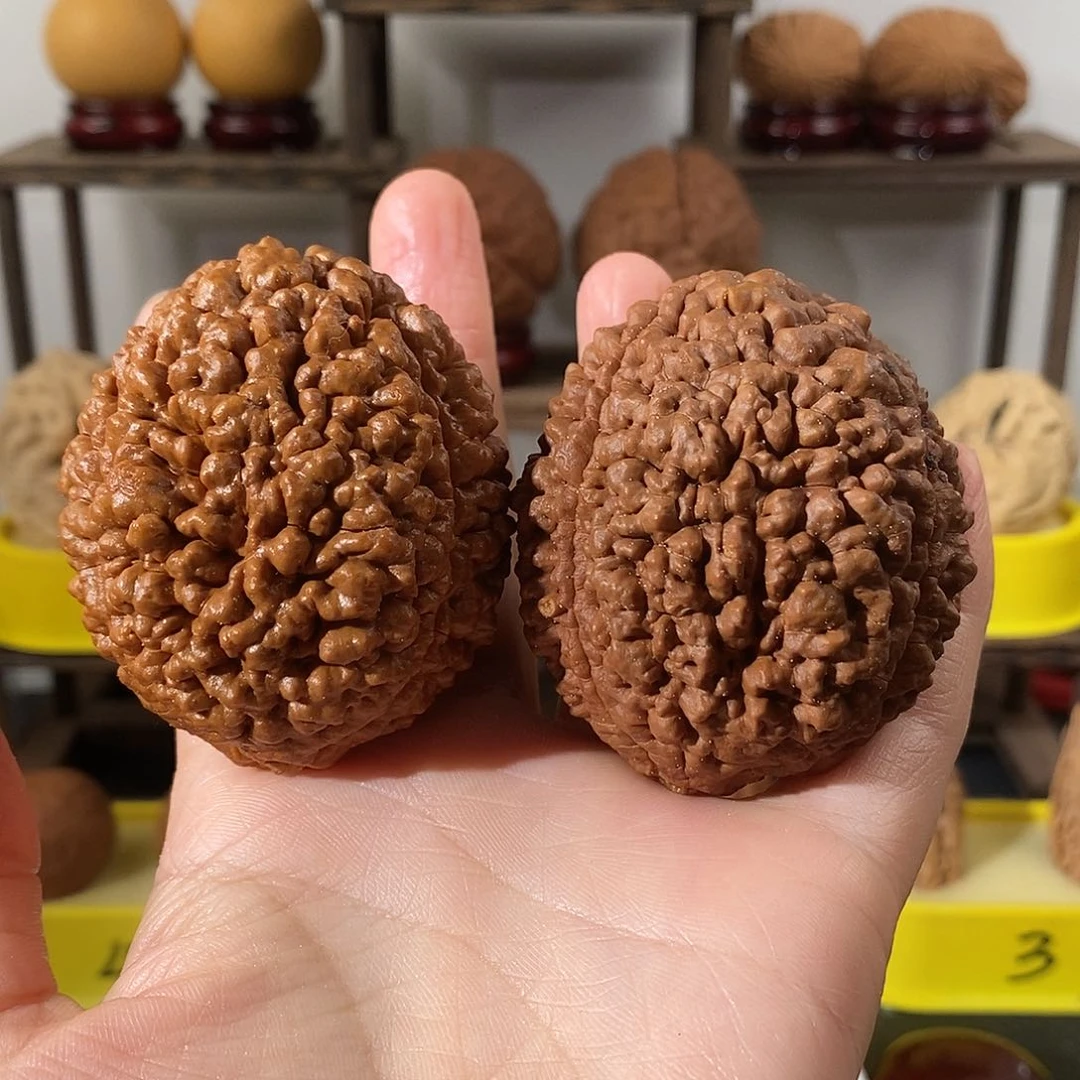 吊坠文玩核桃刺龙瑕色4960