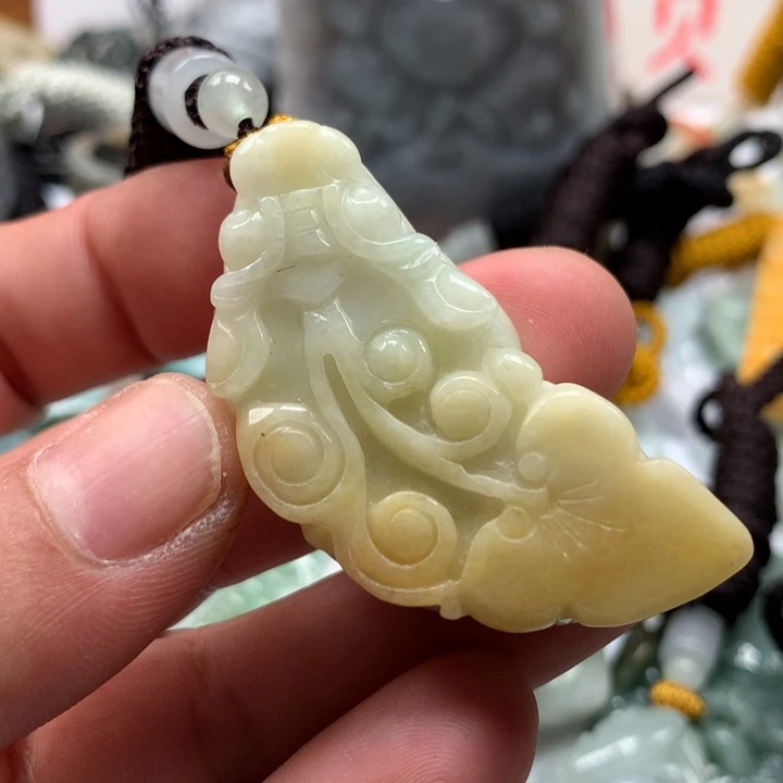 翡翠未镶嵌颈饰保真天然a货翡翠