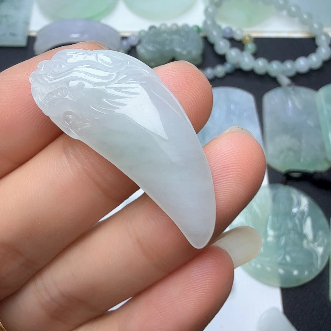 吊坠(赠链)未镶嵌翡翠天然缅甸翡翠A货龙牙