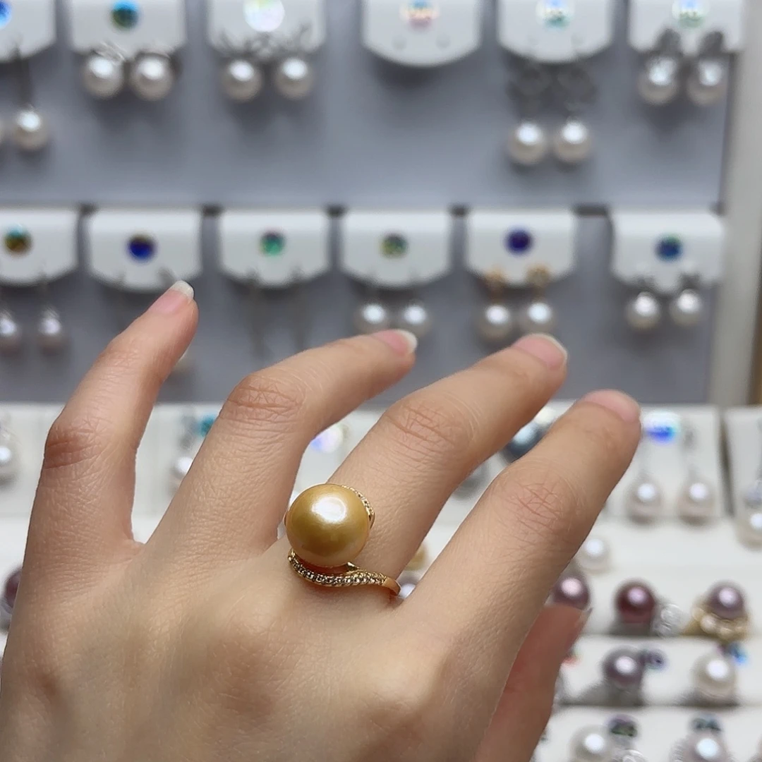 淡水珍珠颈饰合金