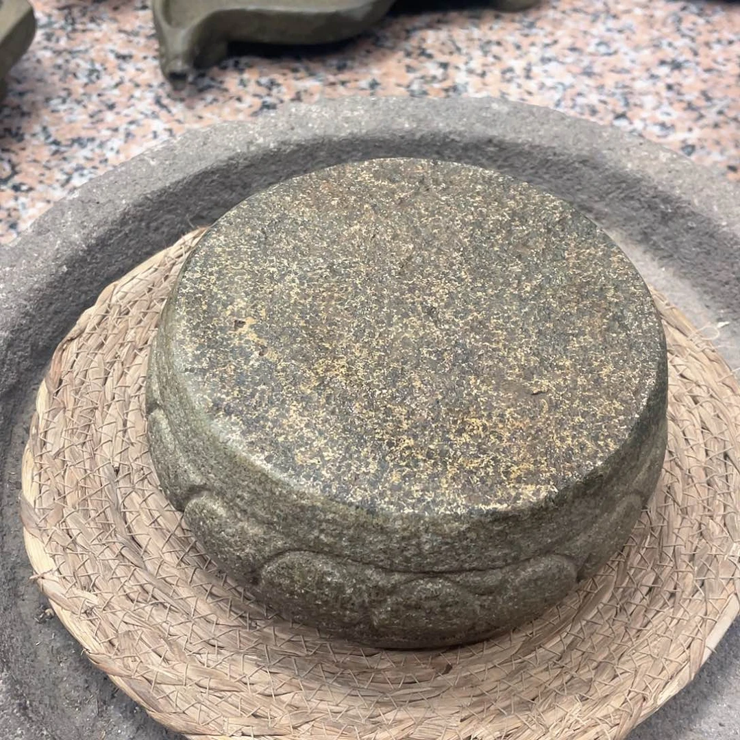 用***9青石底座摆件很漂亮