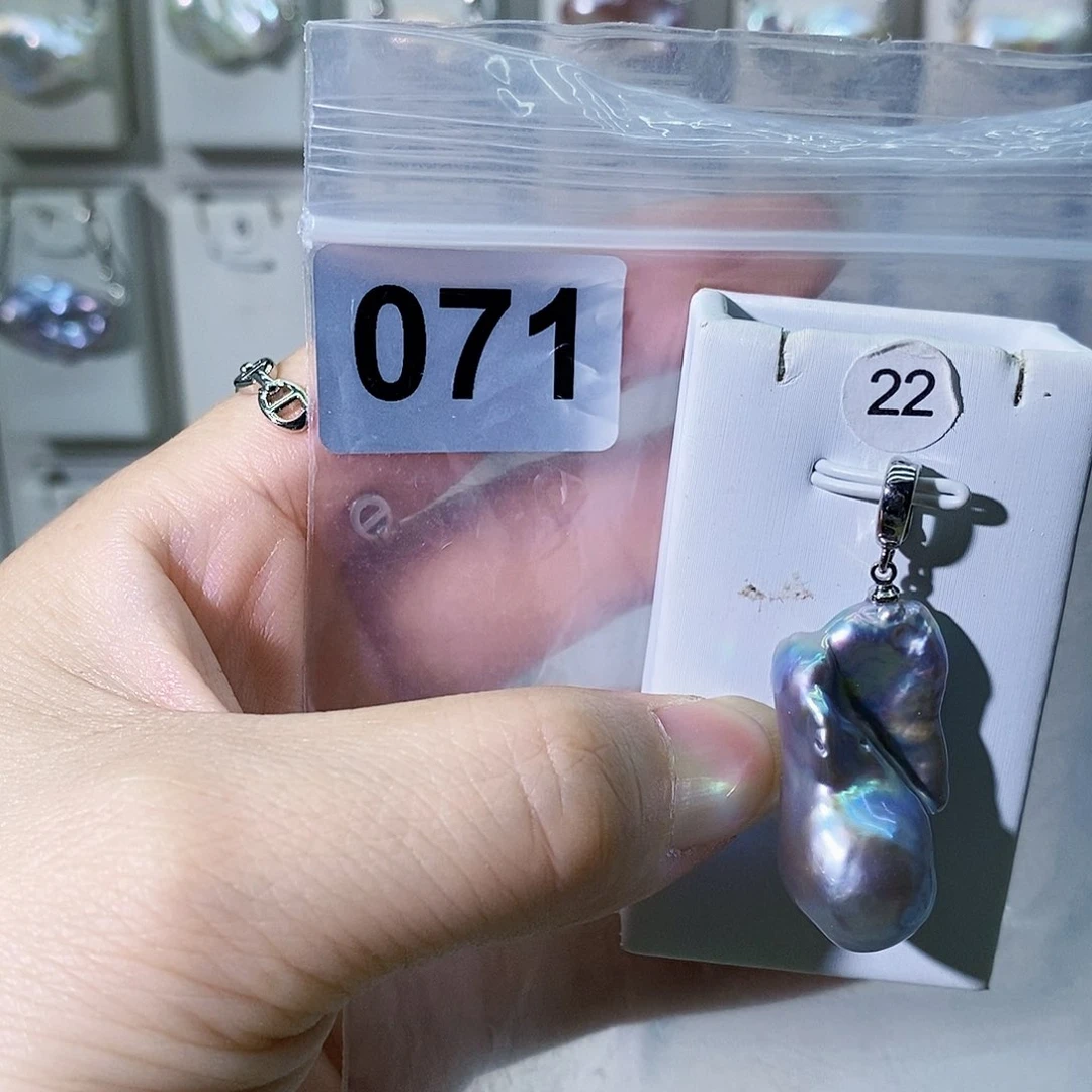 淡水珍珠合金颈饰