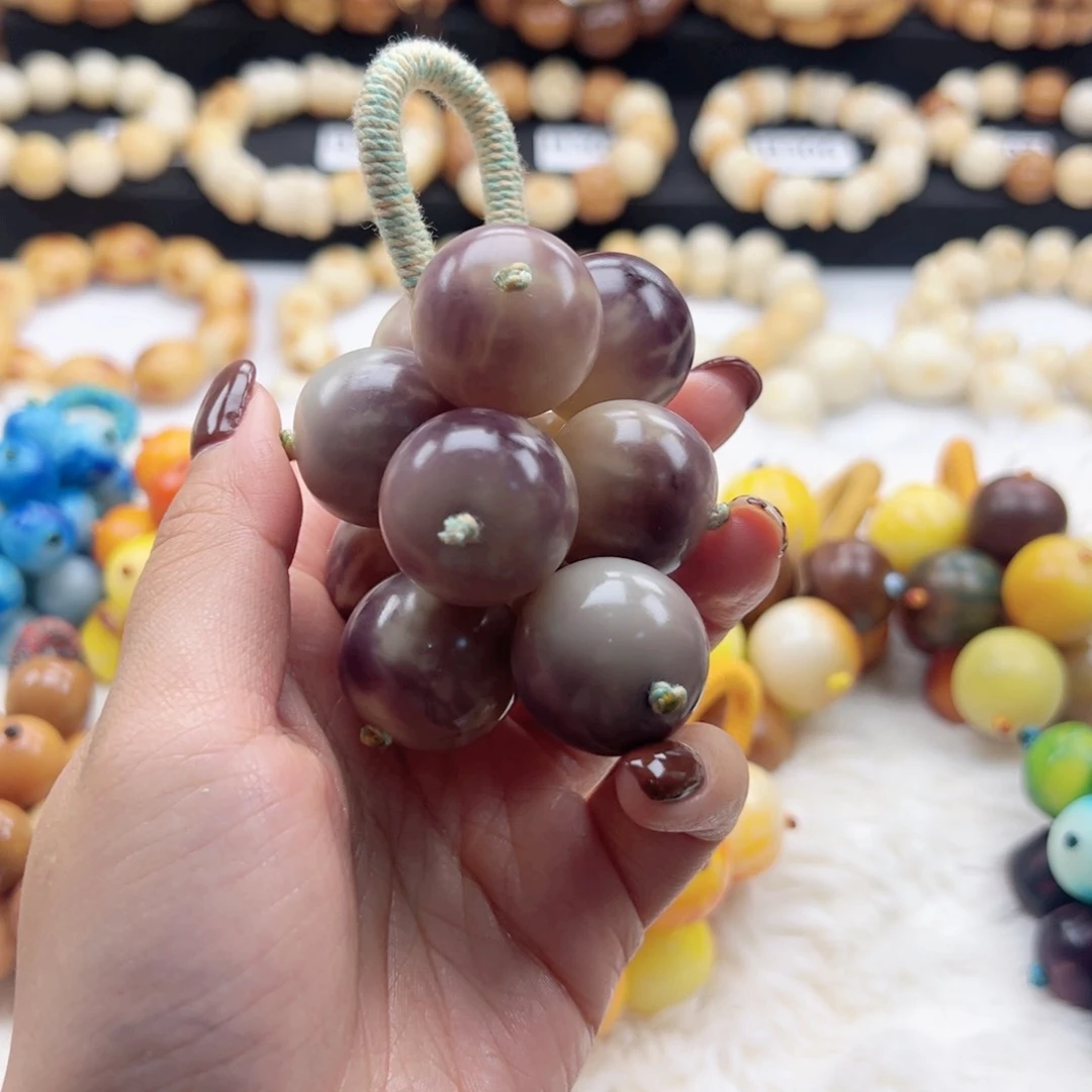 吊坠白玉菩提24卡干磨菩提葡萄串黑白点