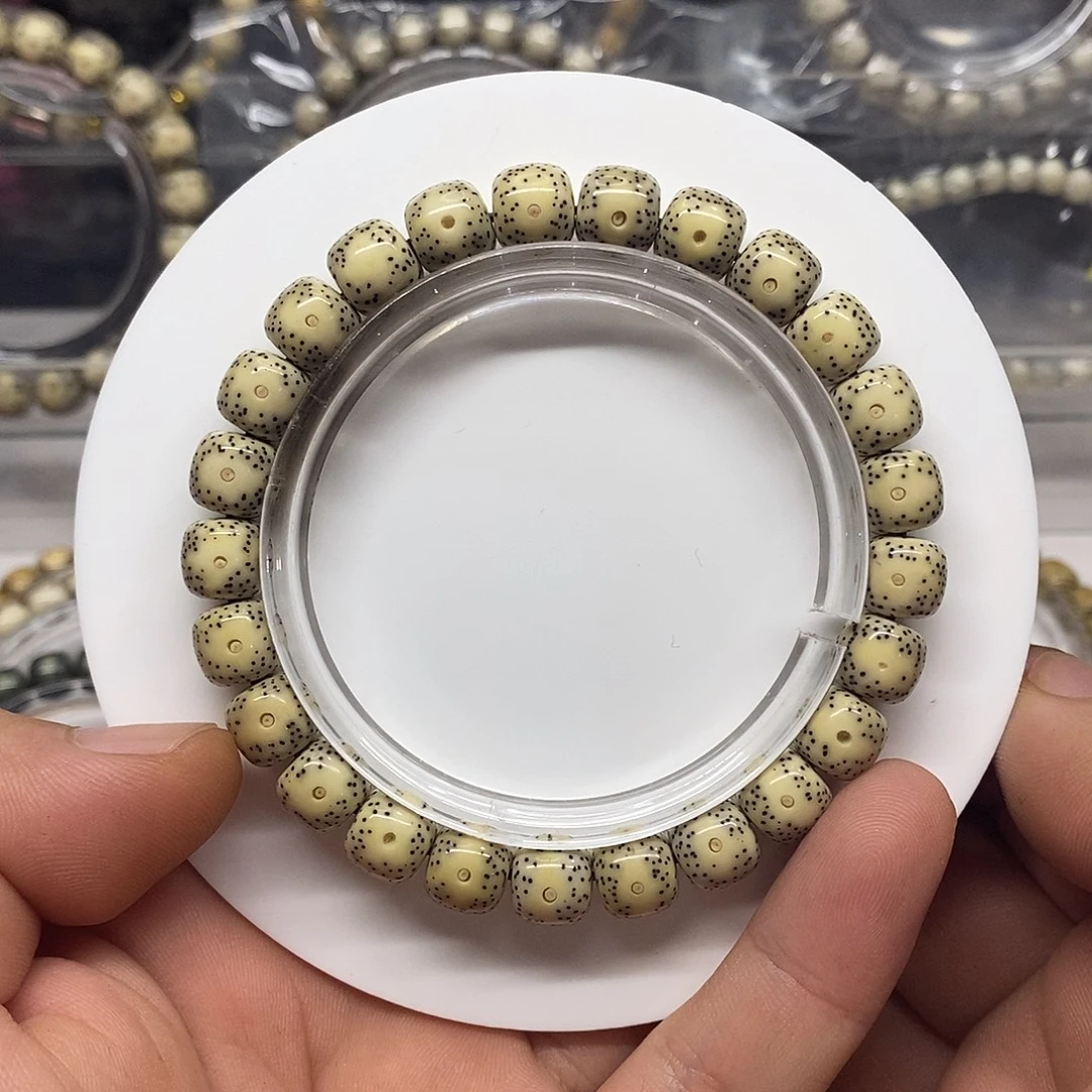 手串星月菩提瓷白大眼9x8