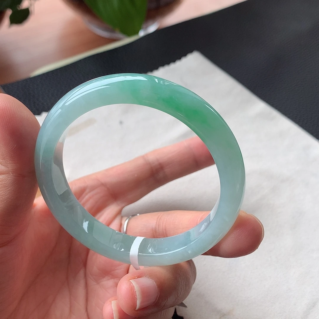 翡翠未镶嵌手镯19号