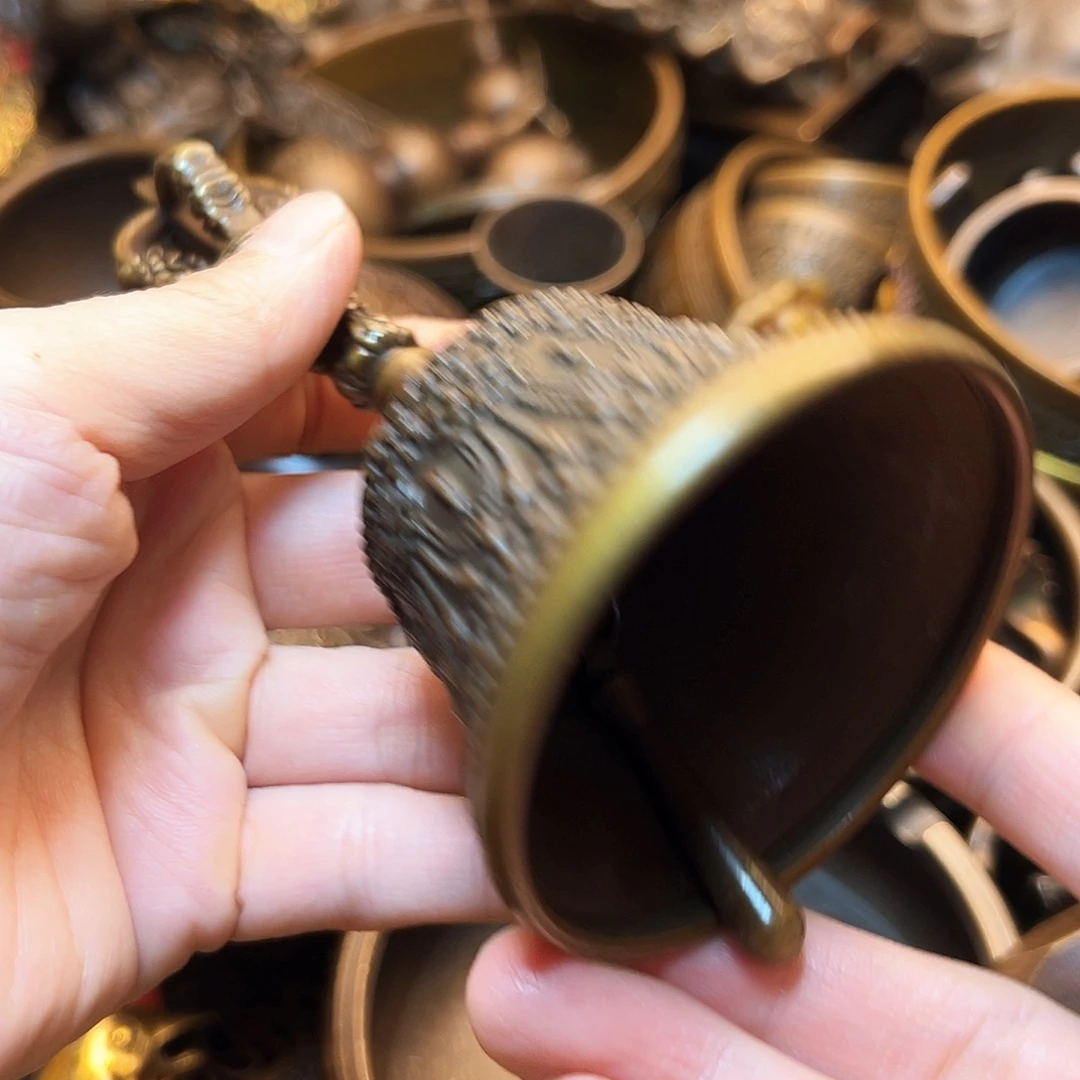 精美铜器工艺品等