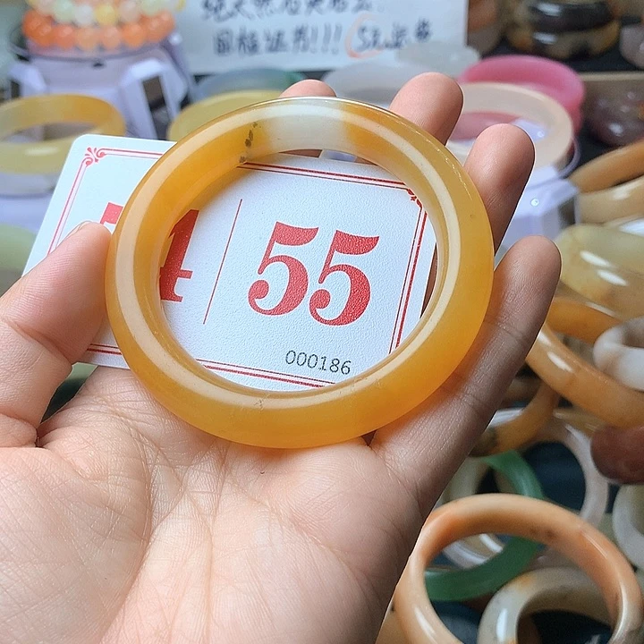 石英质玉（黄龙玉）未镶嵌手镯