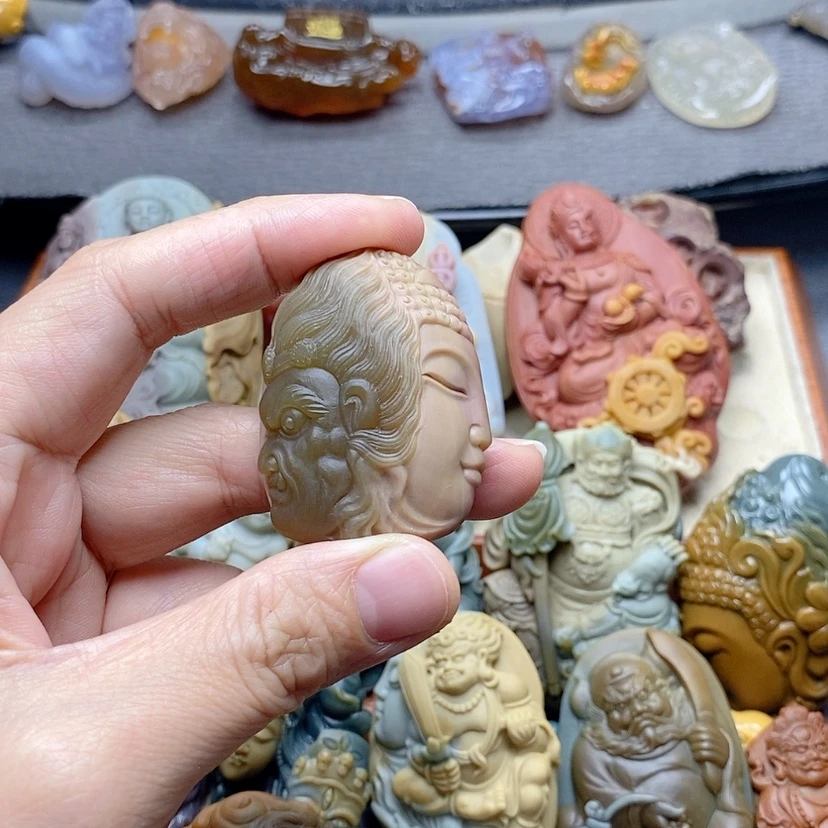 【闪购商品】定制石英质玉吊坠未镶嵌