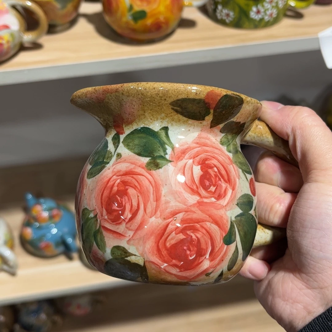 壶红红火火红红火火的样子