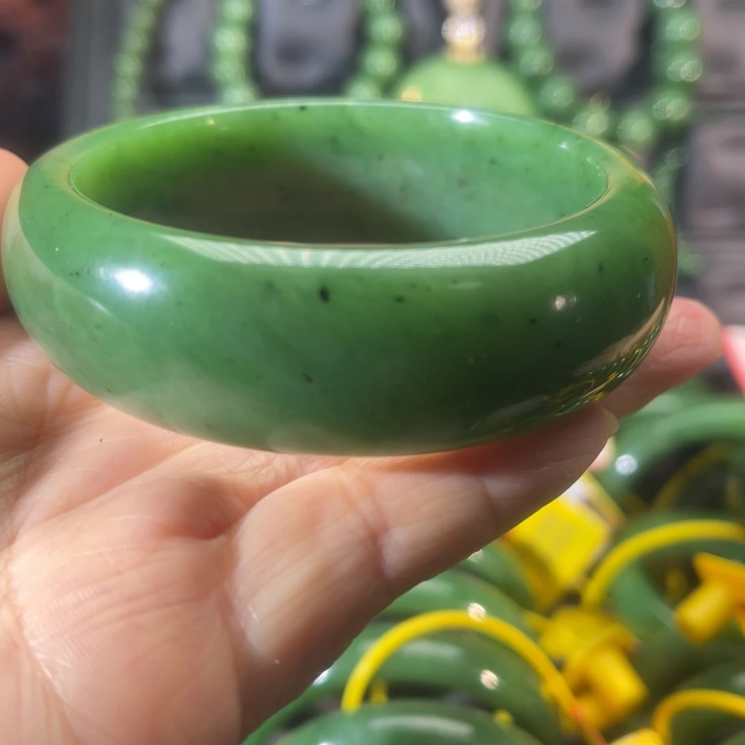 和田玉（糖玉）未镶嵌手镯