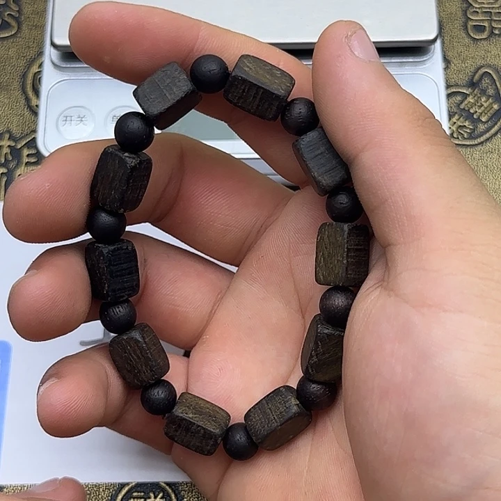 沉香沉香香囊昆仑