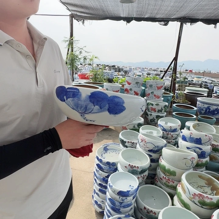 瓷片直径28，高8。。。。。