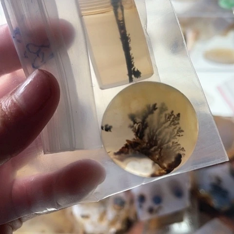 【闪购商品】玛瑙/玉髓珠宝半成品未镶嵌不*乖