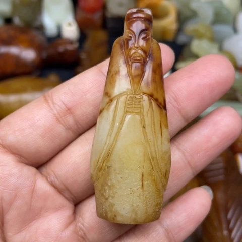 蛇纹石玉未镶嵌颈饰9