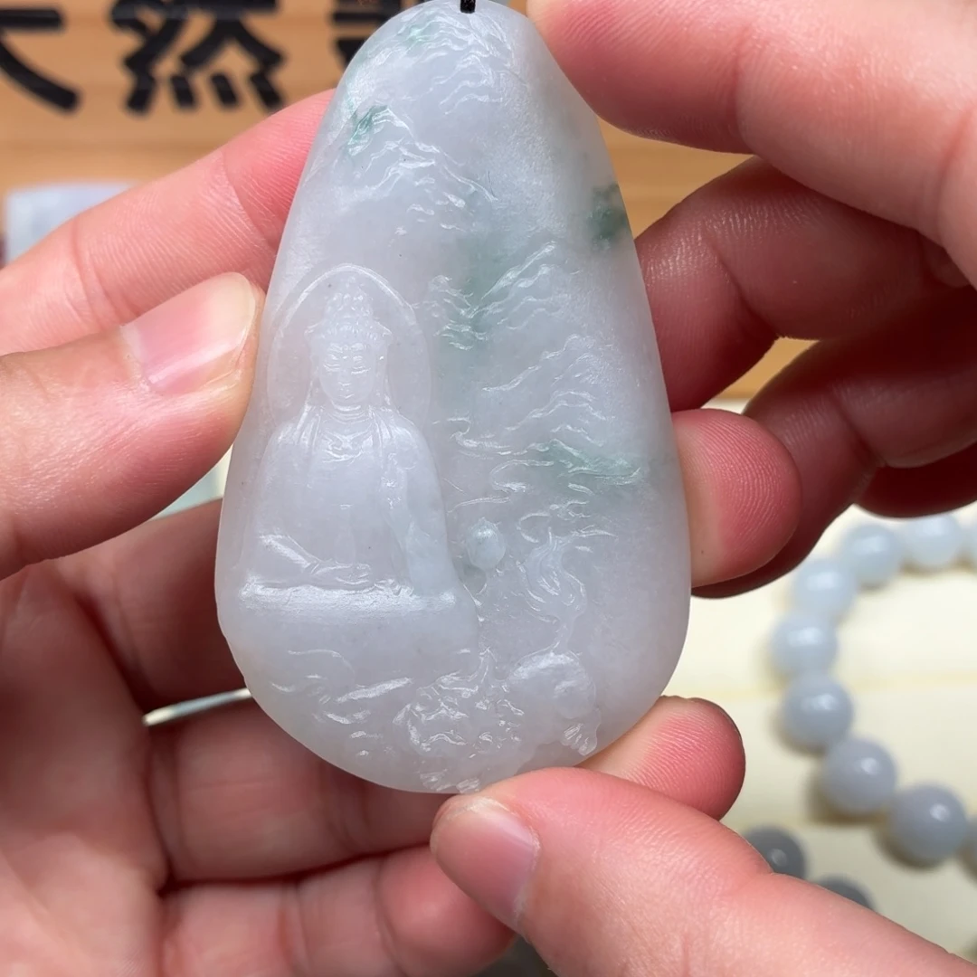 定制翡翠未镶嵌山水观音
