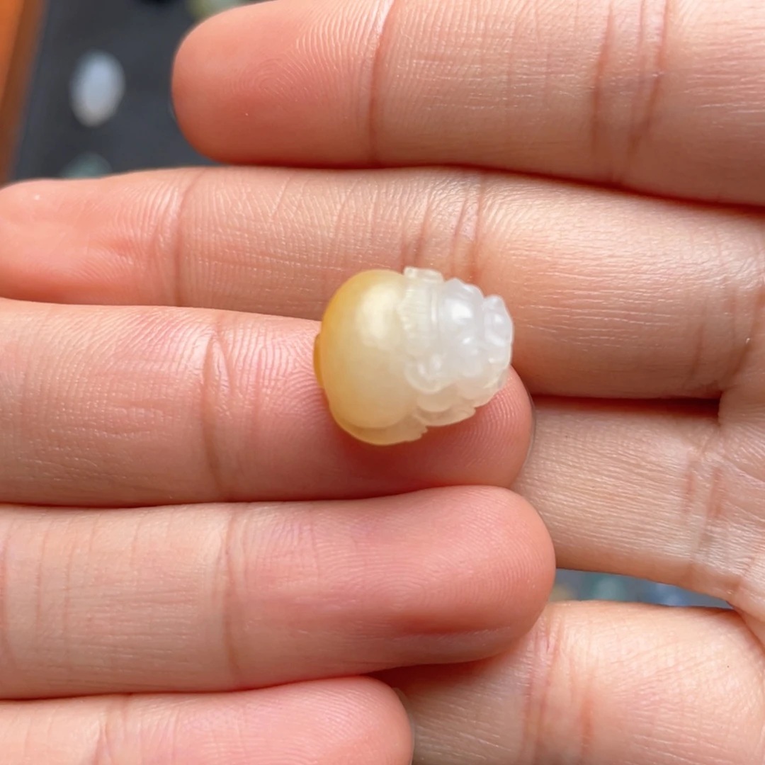 定制翡翠未镶嵌毛货
