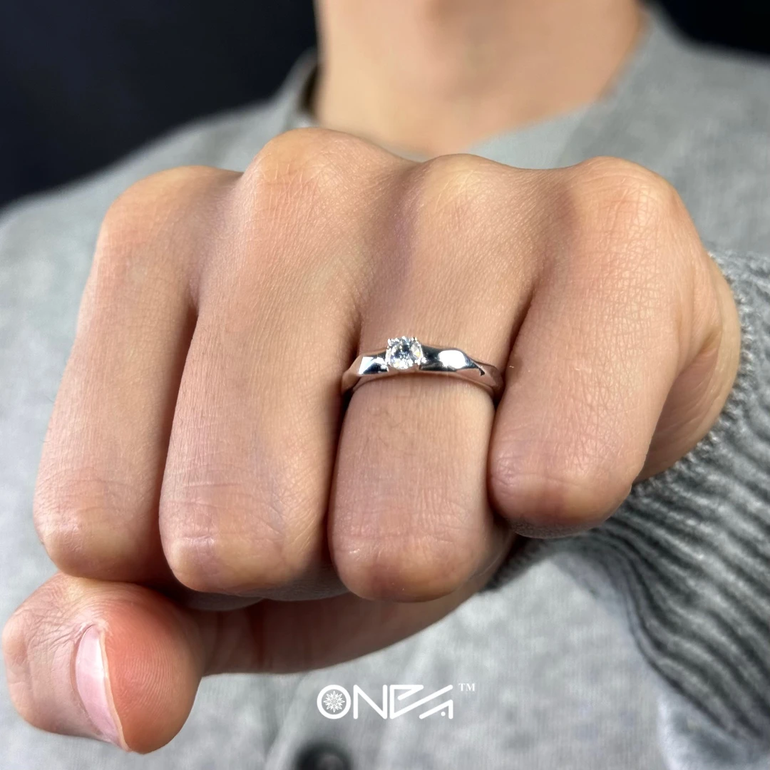 925银莫桑石戒指 ONEPART25轻奢简约菱形切情侣开口戒