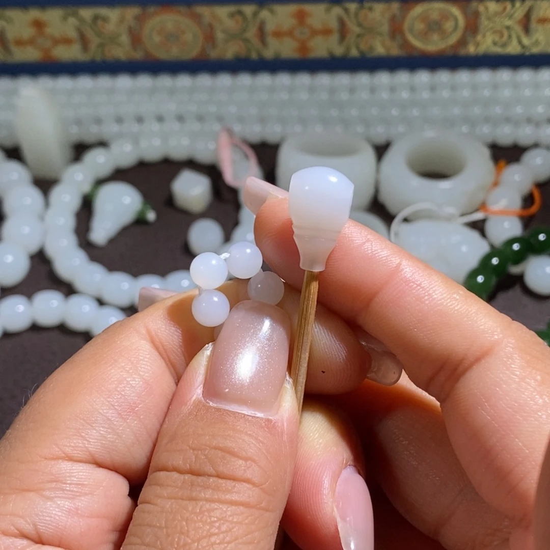 手链未镶嵌和田玉酱*馆