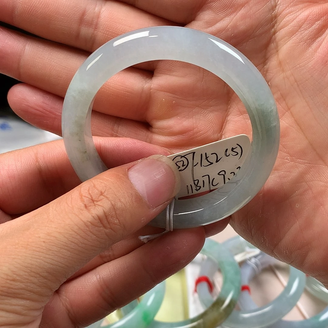 未镶嵌手镯翡翠翡翠手镯