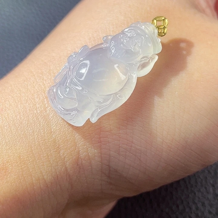 翡翠颈饰18K金镶嵌翡翠