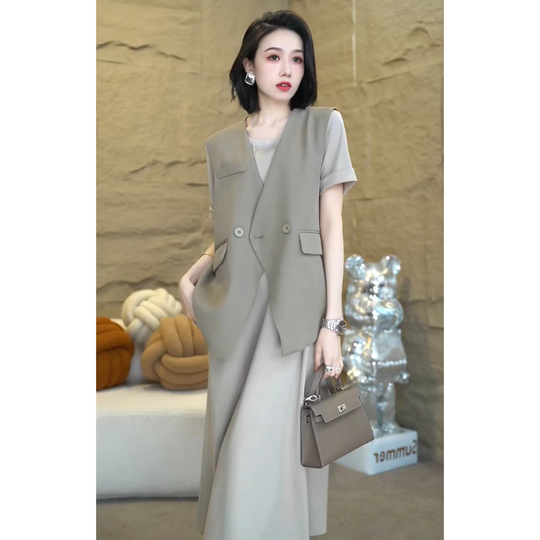欧颍昇女款外穿洋气高级感百搭2025新款西装气质时尚外套马甲7200
