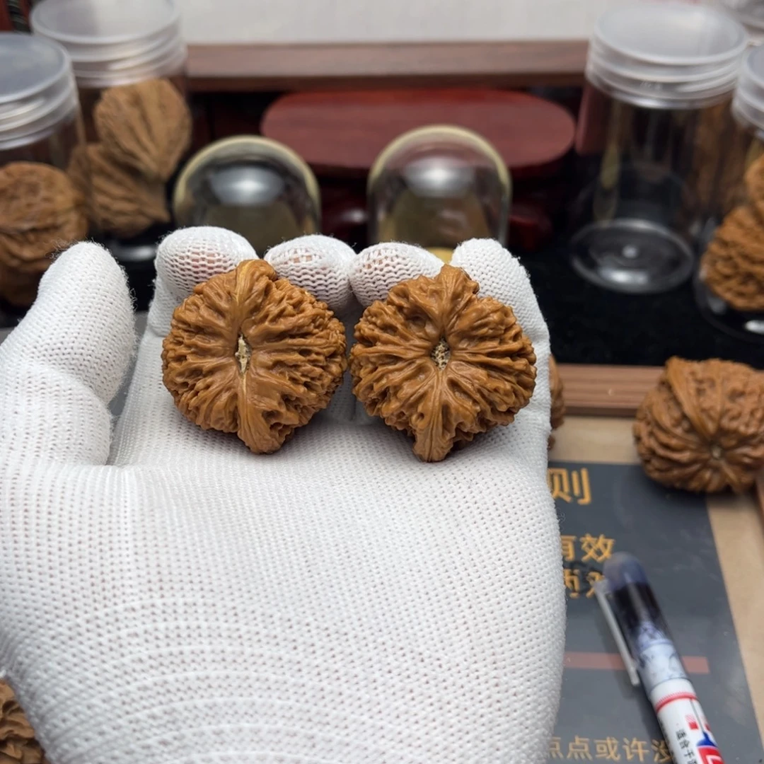 -***o吊坠文玩核桃逐鹿南疆石