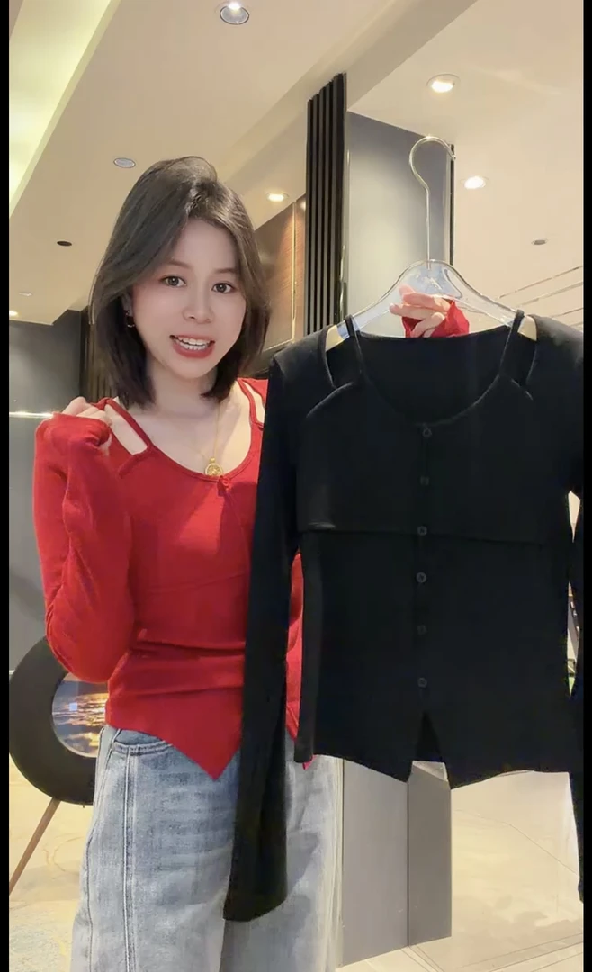 欧货设计感漏锁骨超好看早秋穿搭长袖T恤女修身显瘦洋气打底上衣