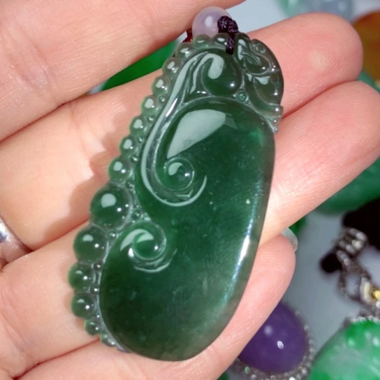 翡翠吊坠(不含链)未镶嵌