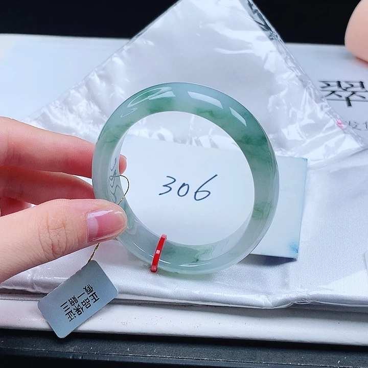 翡翠手镯（贵妃镯）未镶嵌缅甸天然a货手镯55