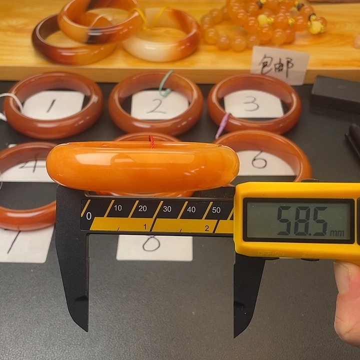 石英质玉（黄龙玉）未镶嵌手镯19