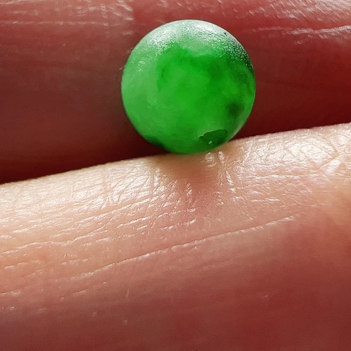 定制翡翠未镶嵌翡翠圆珠