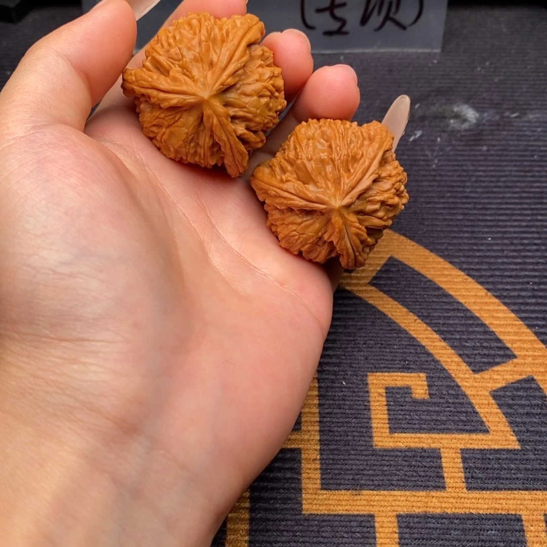 海***大吊坠文玩核桃白狮子