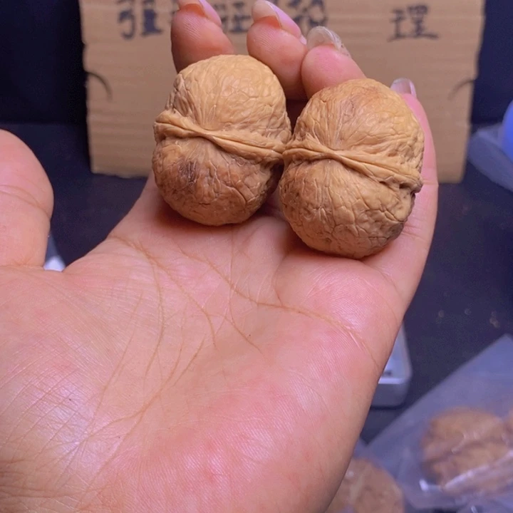 把件文玩核桃   60