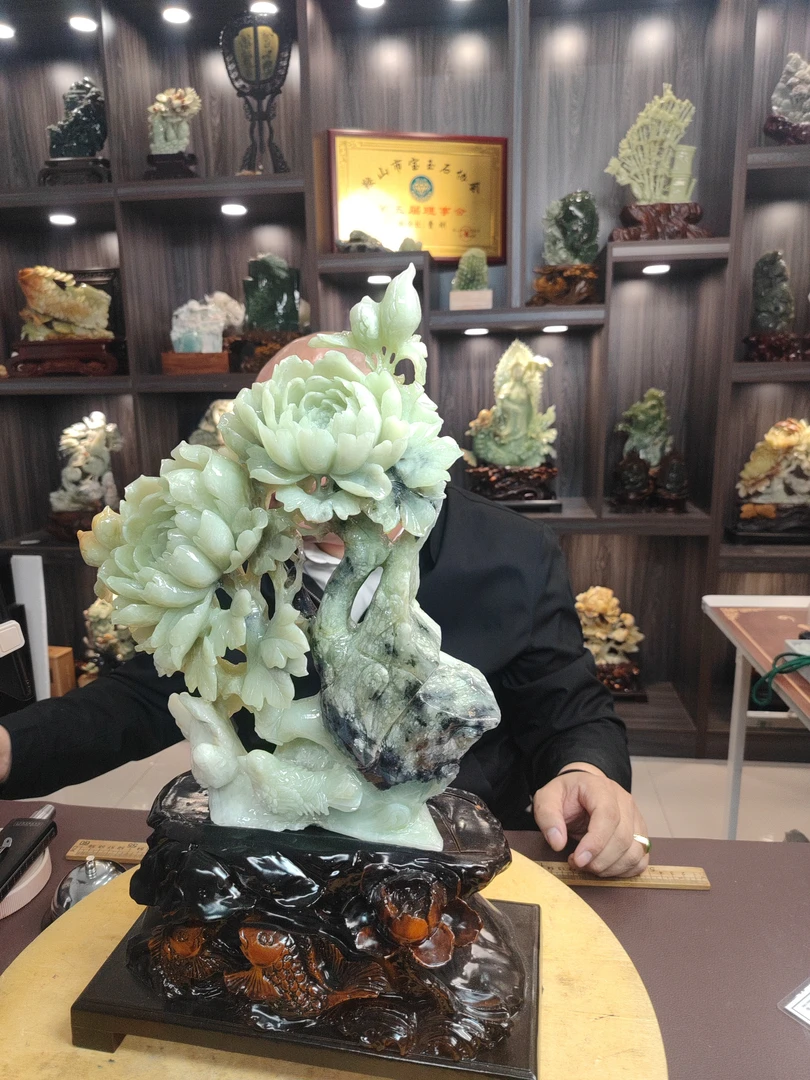 蛇纹石玉覆膜摆件原创作品