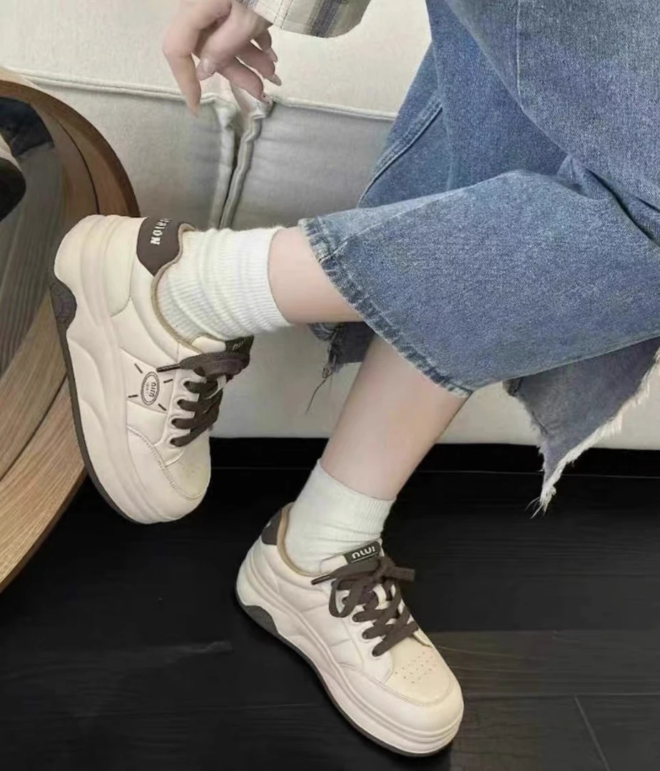 2025新款百搭学生厚底跑步运动鞋面包鞋5587