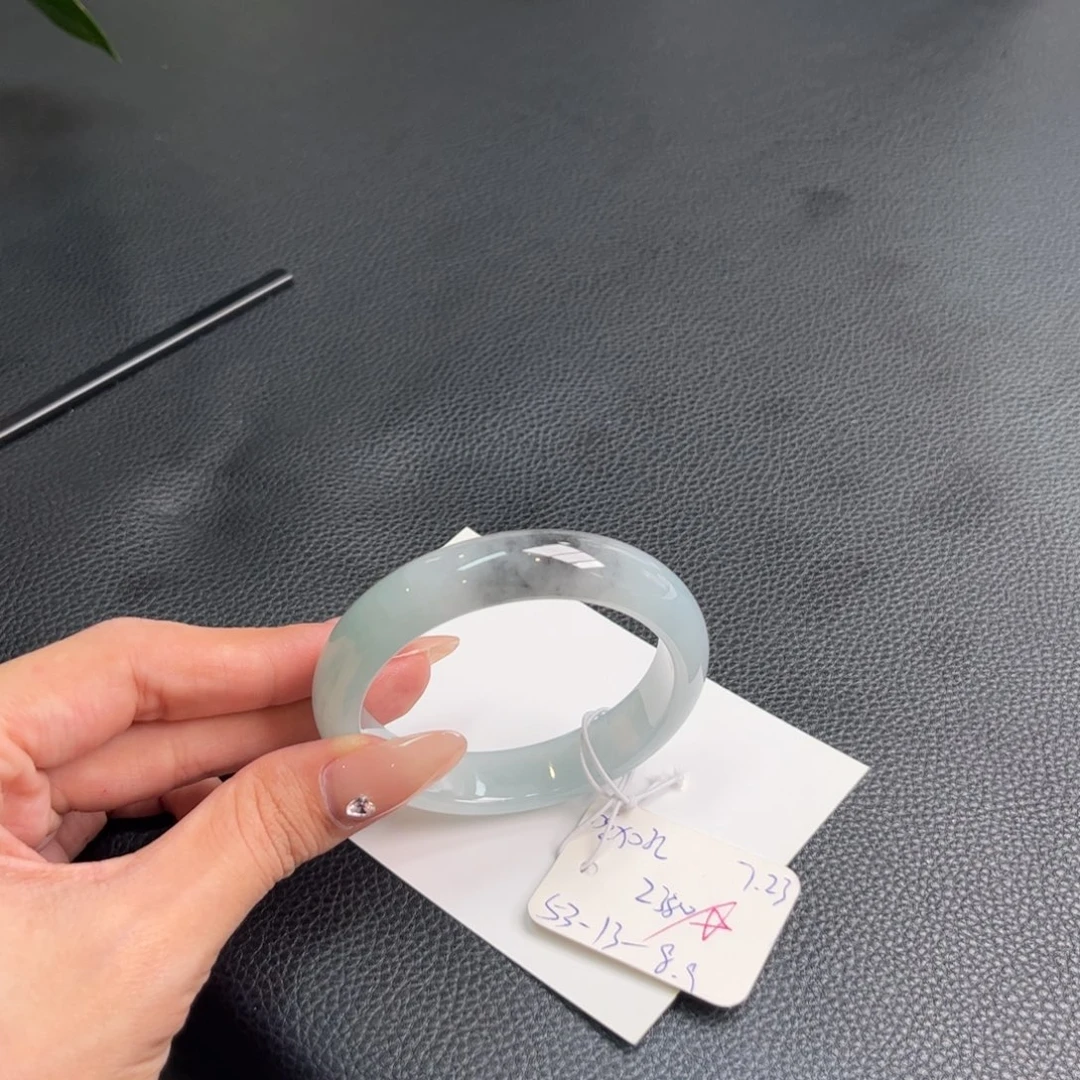 翡翠未镶嵌手镯手镯