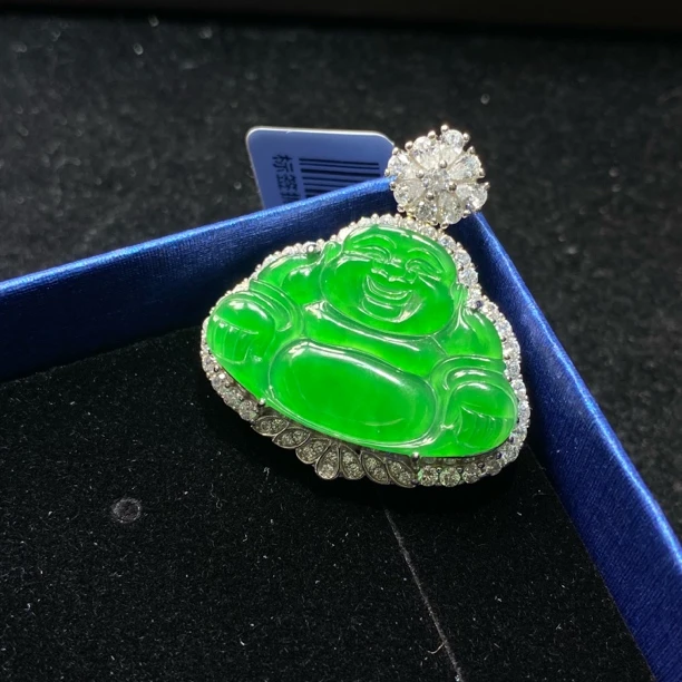 危料专卖天然翡翠A货佛公吊坠