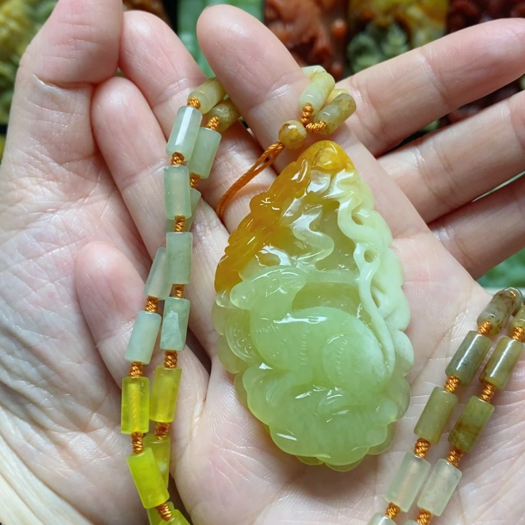 岫玉吊坠(赠链)未镶嵌三***军