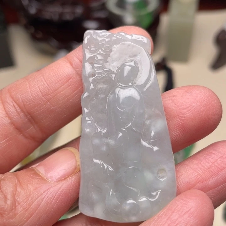 翡翠颈饰未镶嵌悟道