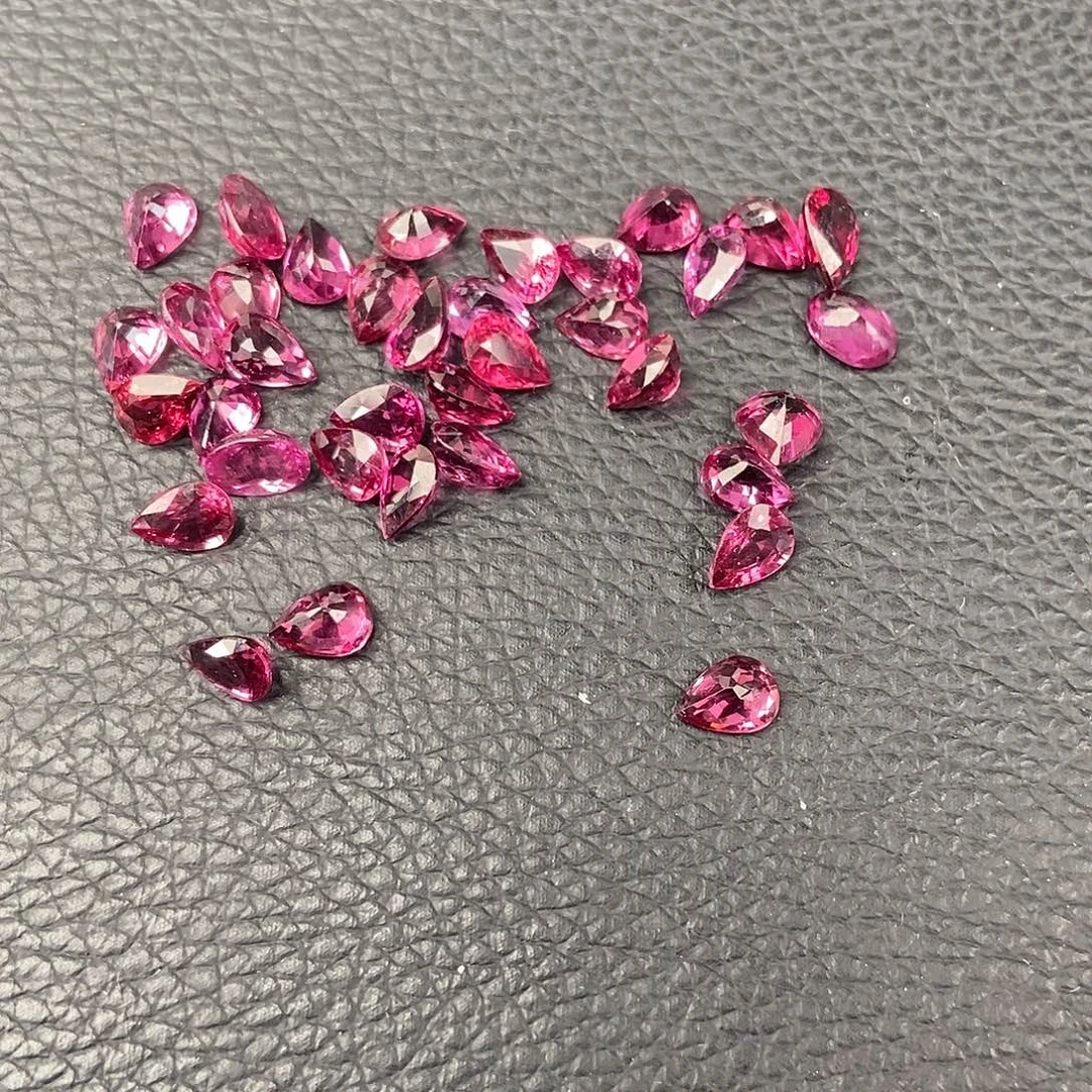 未镶嵌石榴石裸石天然