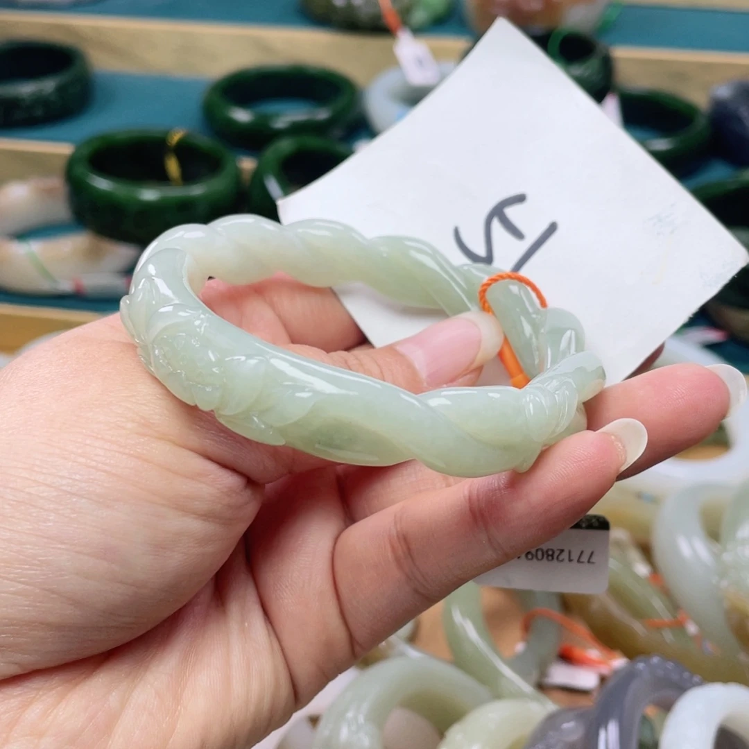 未镶嵌手镯和田玉圈口59