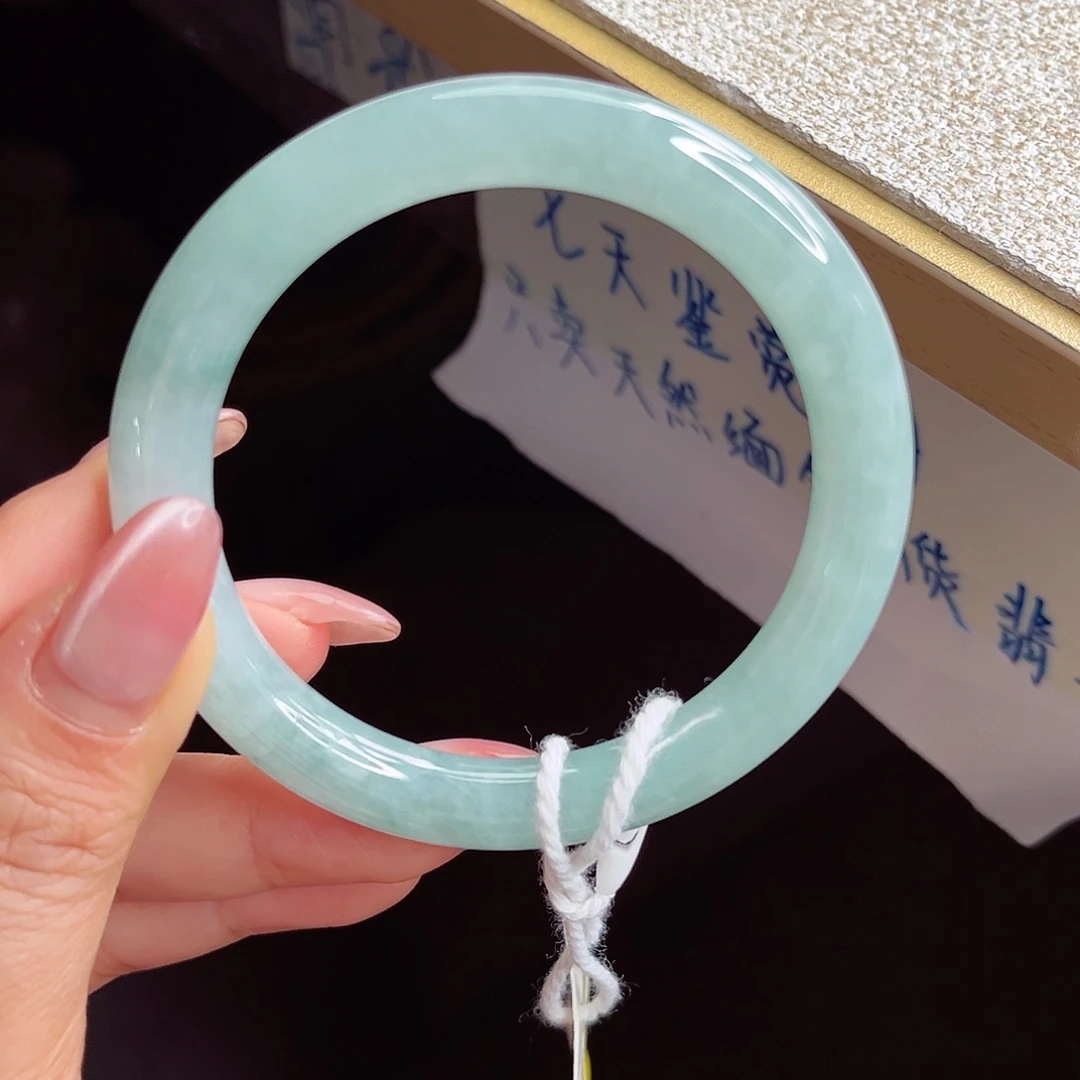 翡翠未镶嵌手镯手镯