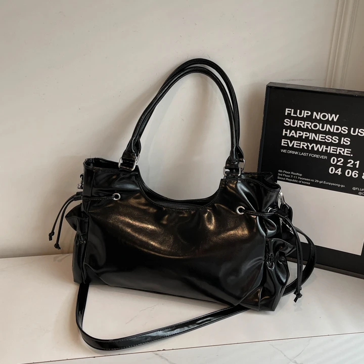 高级质感复古小众上班通勤包包女式休闲辣妹风机车腋下包单肩包